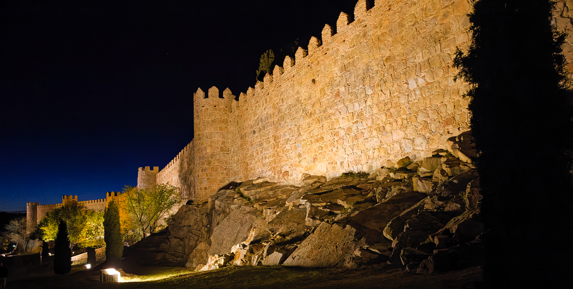 Ávila - La grandiose muraille militaire médiévale romane